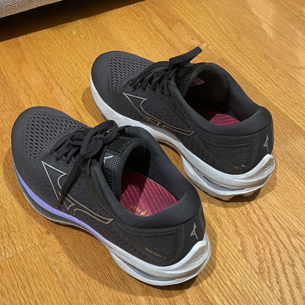 Mizuno Women's Athletic Shoes